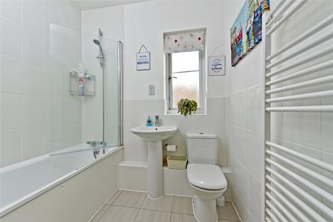 7 Soprano Way, Esher, KT10 0DG