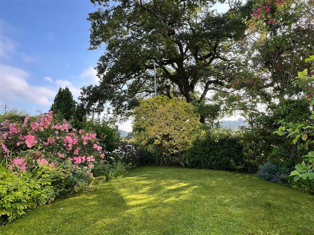 22 - Garden.jpg