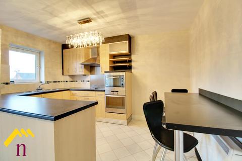 2 bedroom flat to rent, Lakeside Boulevard, Doncaster DN4
