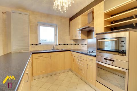 2 bedroom flat to rent, Lakeside Boulevard, Doncaster DN4