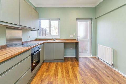 2 bedroom bungalow for sale, Arncliffe Drive, Heelands, Milton Keynes, Buckinghamshire, MK13 7LH