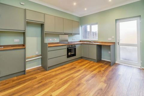 2 bedroom bungalow for sale, Arncliffe Drive, Heelands, Milton Keynes, Buckinghamshire, MK13 7LH