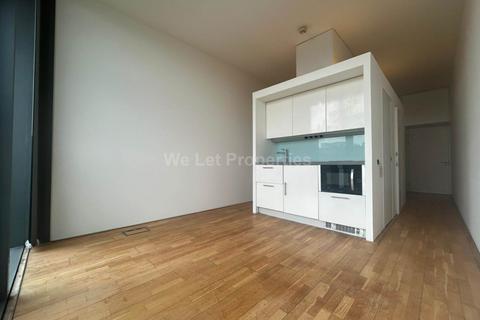 undefined, Clippers Quay, Salford M50