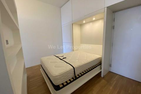undefined, Clippers Quay, Salford M50