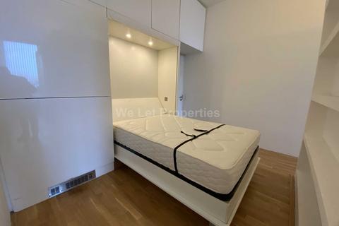 undefined, Clippers Quay, Salford M50
