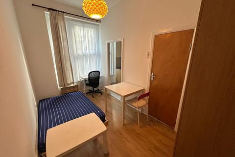 undefined, Self-contained Studio, Farleigh Rd, N16