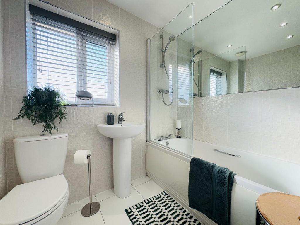 Family bathroom