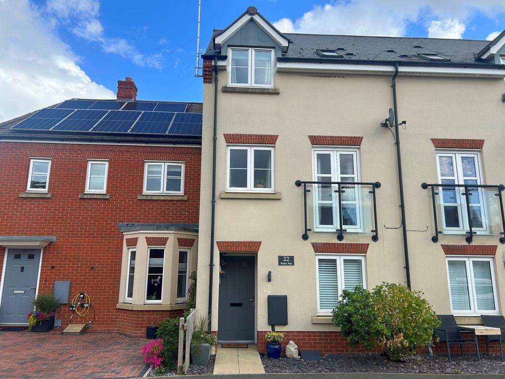3 Bedroom Town House for Sale