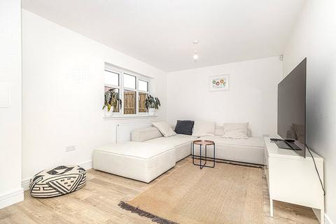 4 bedroom detached house for sale, Sollas Gardens, Newton Mearns, Glasgow, East Renfrewshire