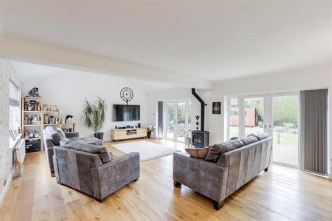 1 Abbey Close, Hucknall, Nottingham, NG15 6PJ