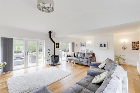 1 Abbey Close, Hucknall, Nottingham, NG15 6PJ