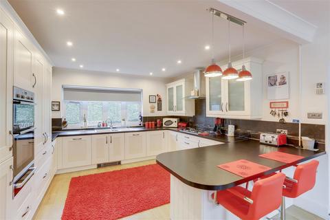 1 Abbey Close, Hucknall, Nottingham, NG15 6PJ