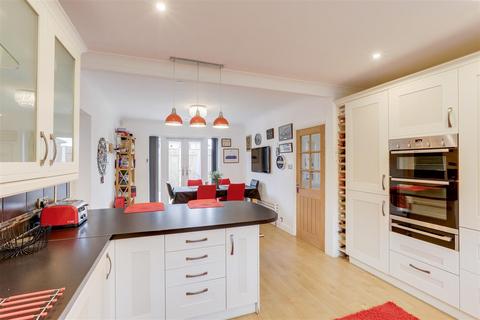 1 Abbey Close, Hucknall, Nottingham, NG15 6PJ