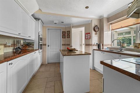 55 Tyrells Way, Great Baddow, Chelmsford, CM2 7DP
