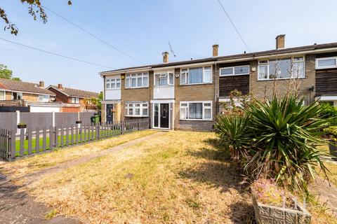 16 Liphook Close, Hornchurch, RM12 4LS