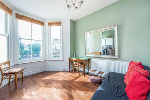 2 bedroom flat for sale, Perth Road, Finsbury Park