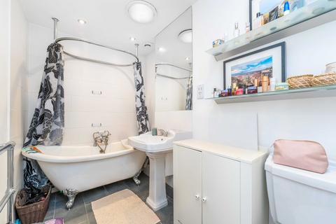 3 Brook Road, Twickenham, TW1 1JE