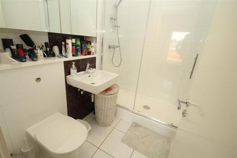 2 bedroom apartment to rent, Cotterells, Hemel Hempstead