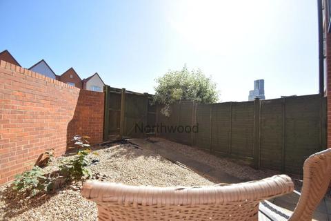 3 bedroom townhouse to rent, Turret Lane, Ipswich, IP4