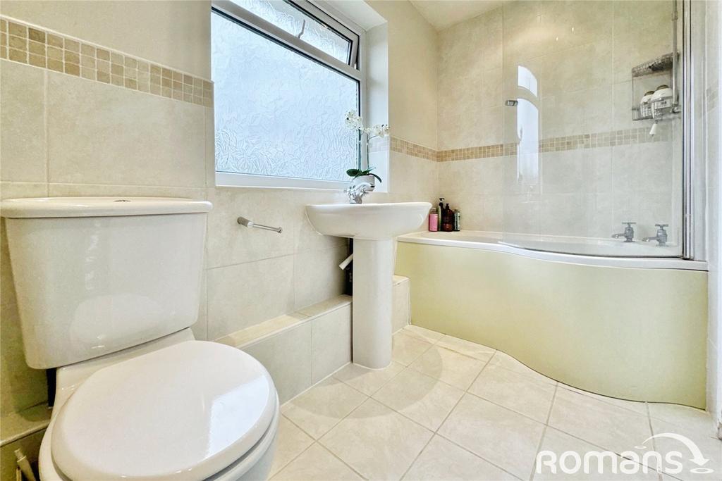 Master En-Suite