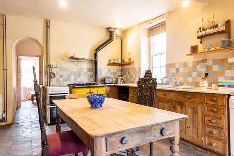 8 bedroom farm house for sale, Llantilio Pertholey, Abergavenny, Monmouthshire