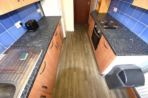 4 bedroom house to rent, 33 Howden Place