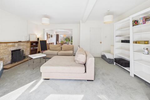 131 Reservoir Road, Gloucester, GL4 6SX