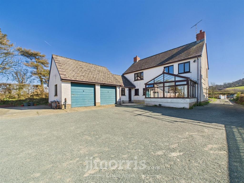 CAM02122 G0-PR0257-STILL048.jpg