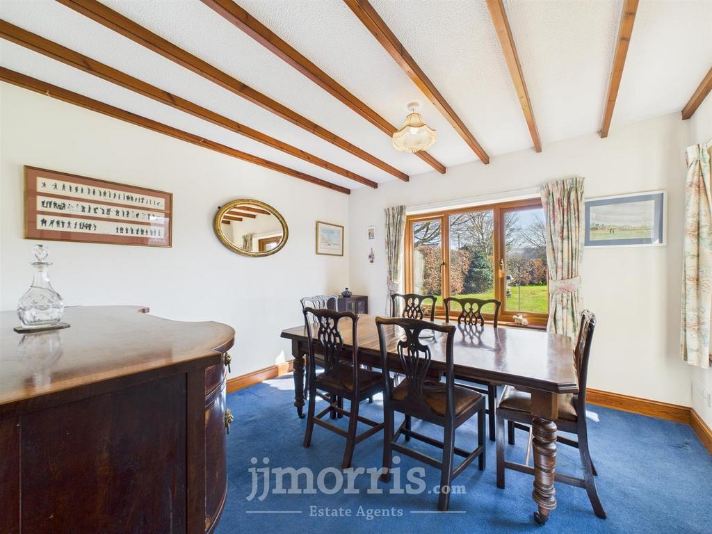 CAM02122 G0-PR0257-STILL022.jpg