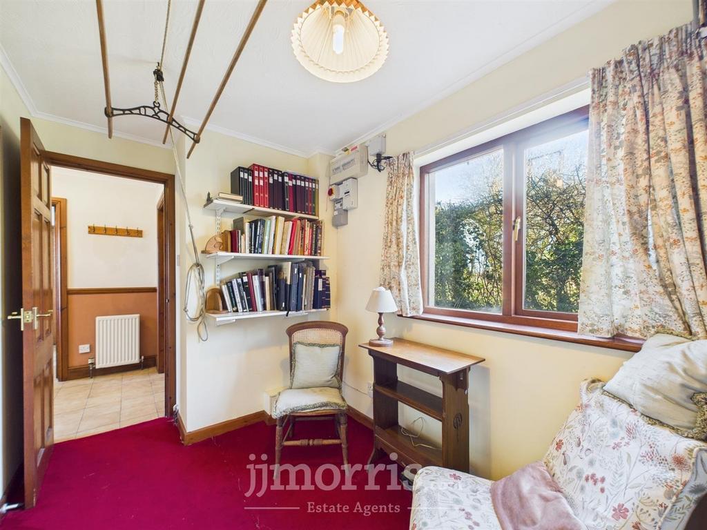 CAM02122 G0-PR0257-STILL011.jpg