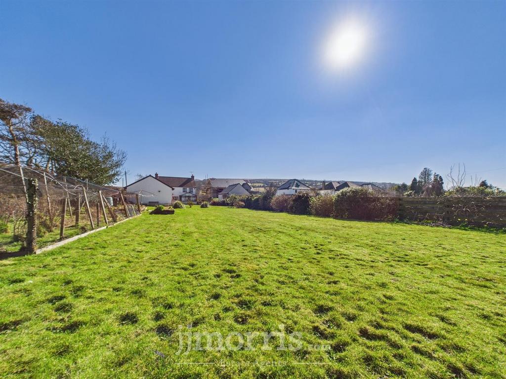 CAM02122 G0-PR0257-STILL054.jpg