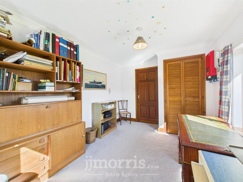 CAM02122 G0-PR0257-STILL034.jpg