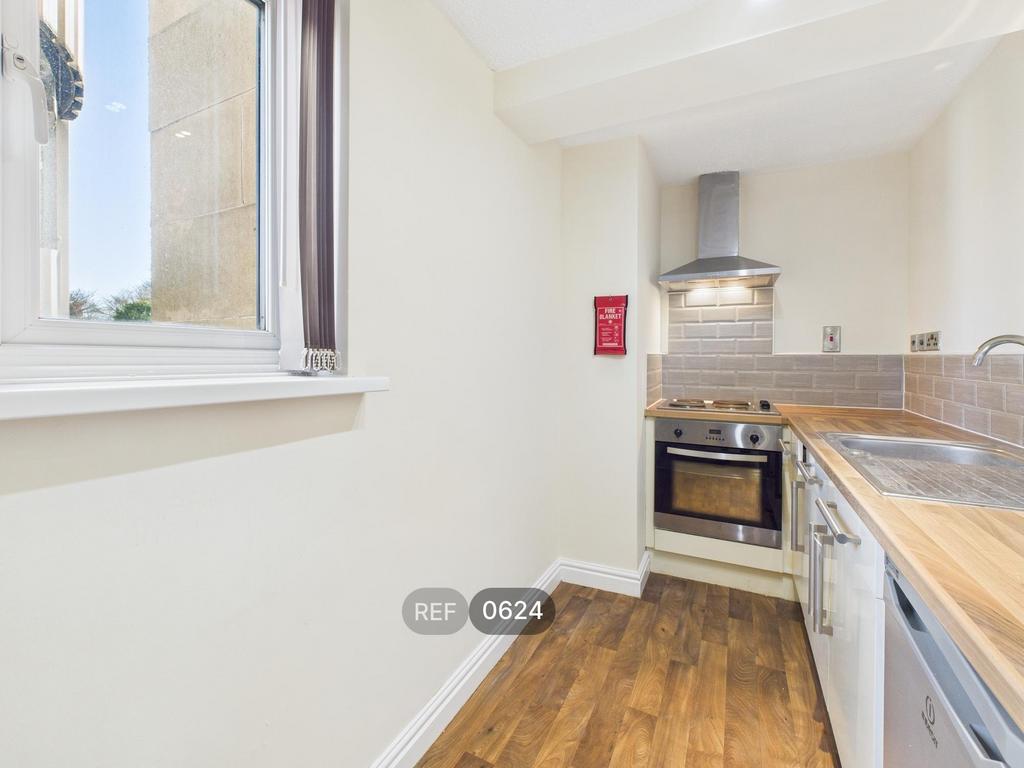 Kitchen &amp; Living area