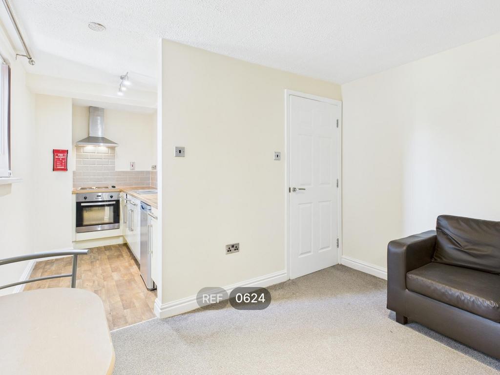 Kitchen &amp; Living area