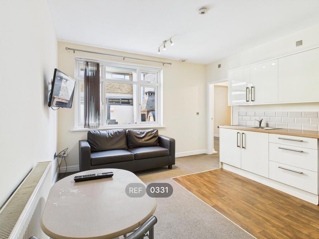 Kitchen &amp; Living area