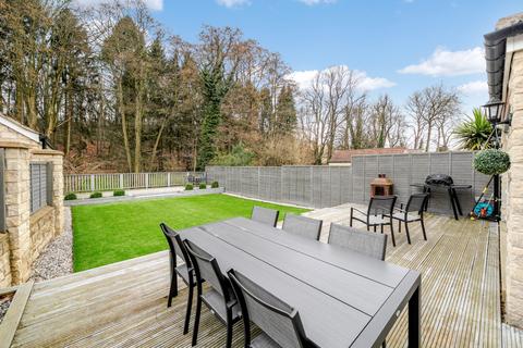 12 Bowcliffe Road, Bramham, Wetherby, LS23 6TJ