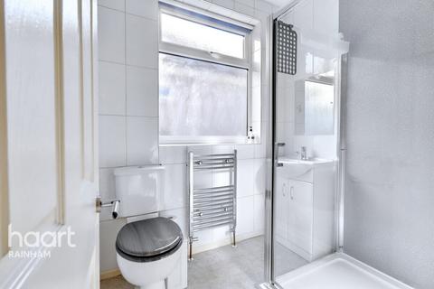 5 Ferro Road, Rainham, RM13 9TP