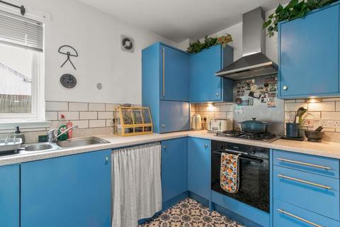 2 bedroom semi-detached house for sale, Whitacres Road, Darnley, G53