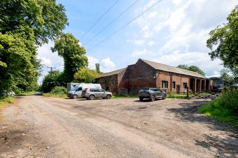 4 bedroom farm house for sale, Garnetts Lane, Tarbock Green L35