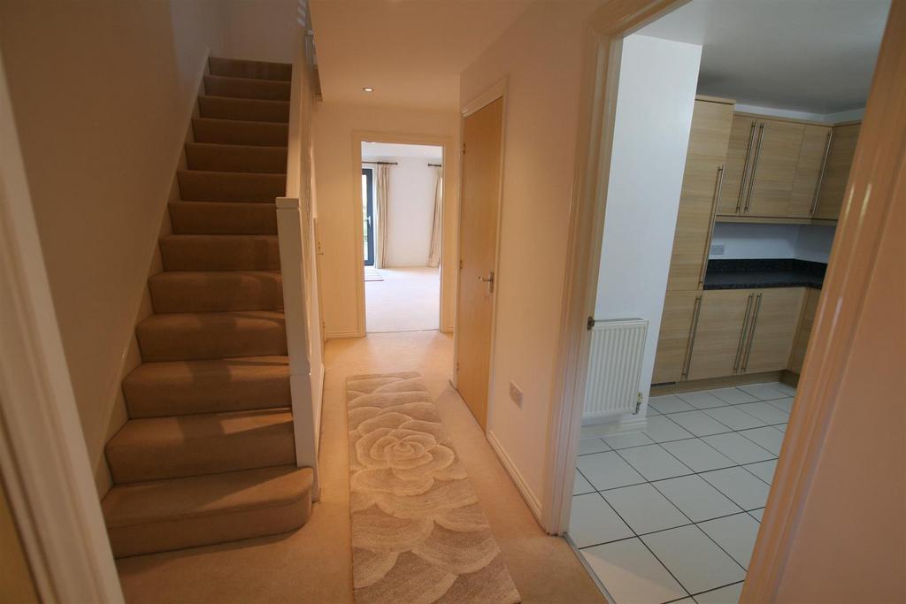 Bradleycourt,20newhallway.JPG