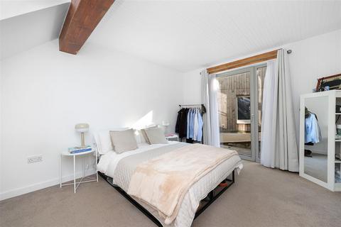 3 bedroom townhouse for sale, High Street, London NW10