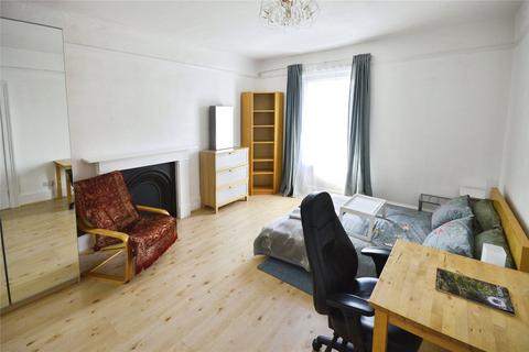 2 bedroom flat to rent, Catherine Road, Surbiton KT6