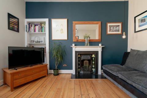 20/9 Caledonian Place, Edinburgh, EH11 2AP