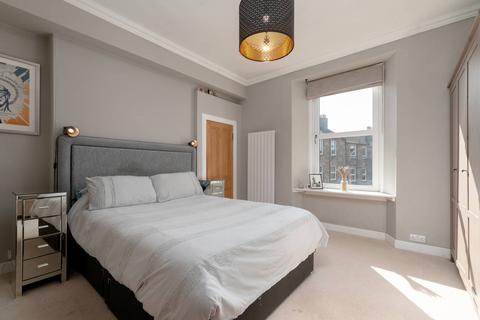 20/9 Caledonian Place, Edinburgh, EH11 2AP