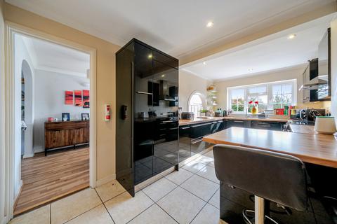 4 bedroom semi-detached house for sale, Archer Way, Swanley