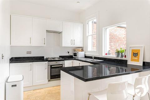 244 Ardgowan Road, London, SE6 1XA