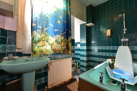 174 Brookscroft Road, London, E17 4JR