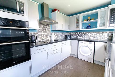 4 Trelawney Avenue, Langley, Slough, SL3 8RN