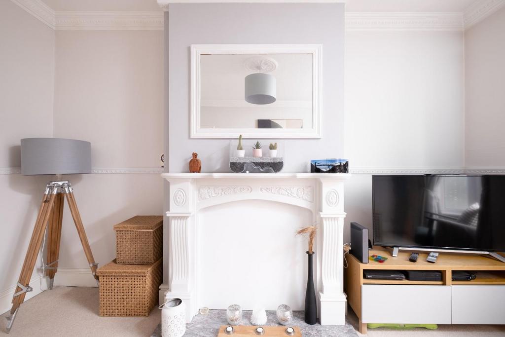 177 Bishopsworth Road, BS13--3.jpg