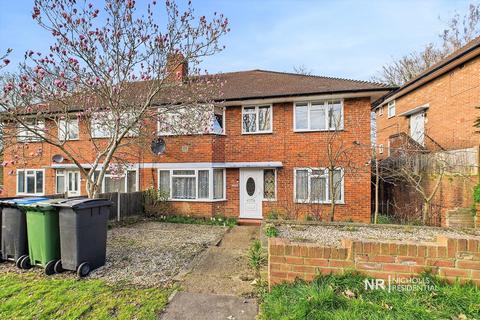 102 Garrison Lane, Chessington, KT9 2LB